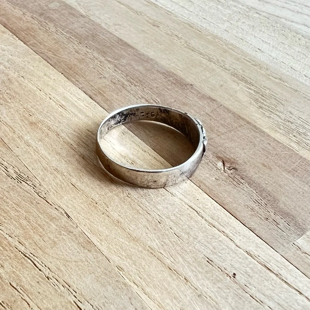 Vintage 925 Sterling silver butterfly band ring size 6.5 - Picture 7 of 10